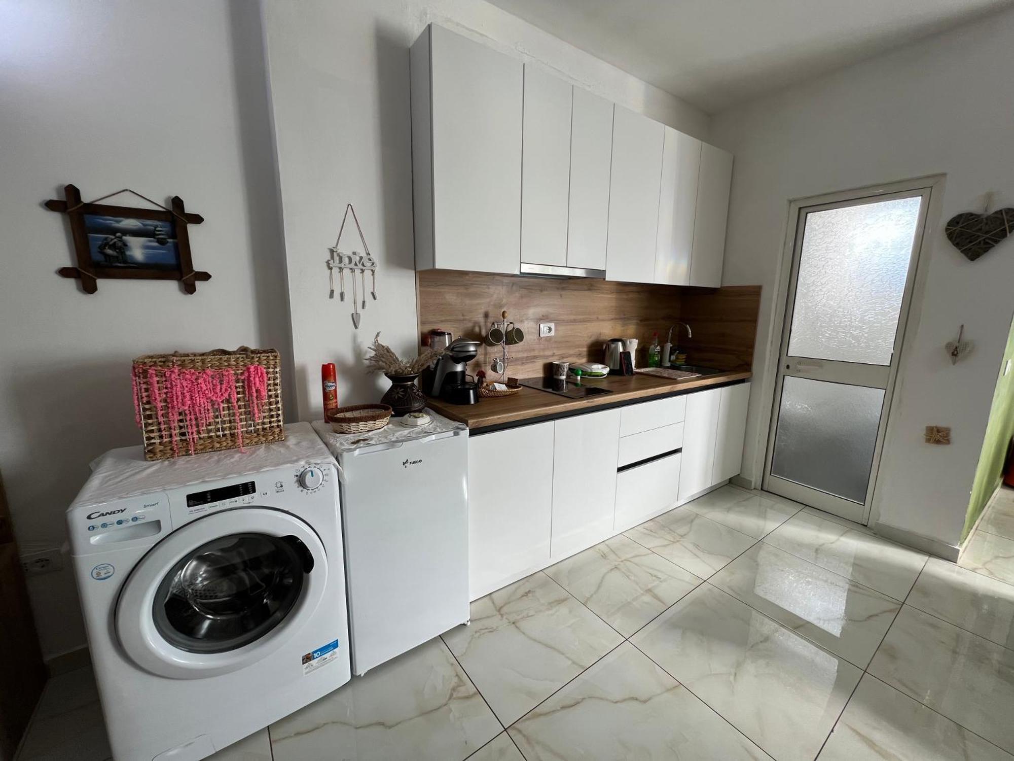 Seaview Apartment